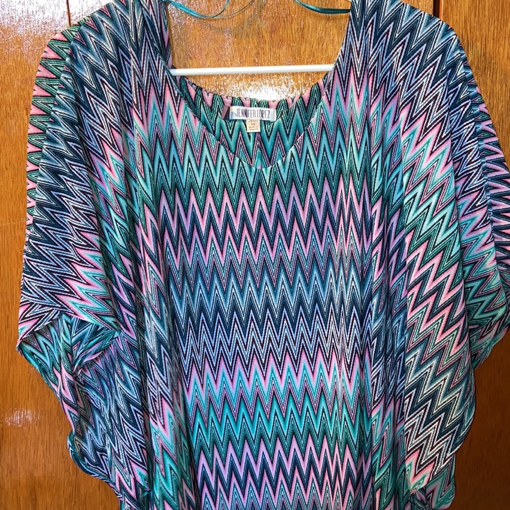 Beautiful dress shirt, plus size